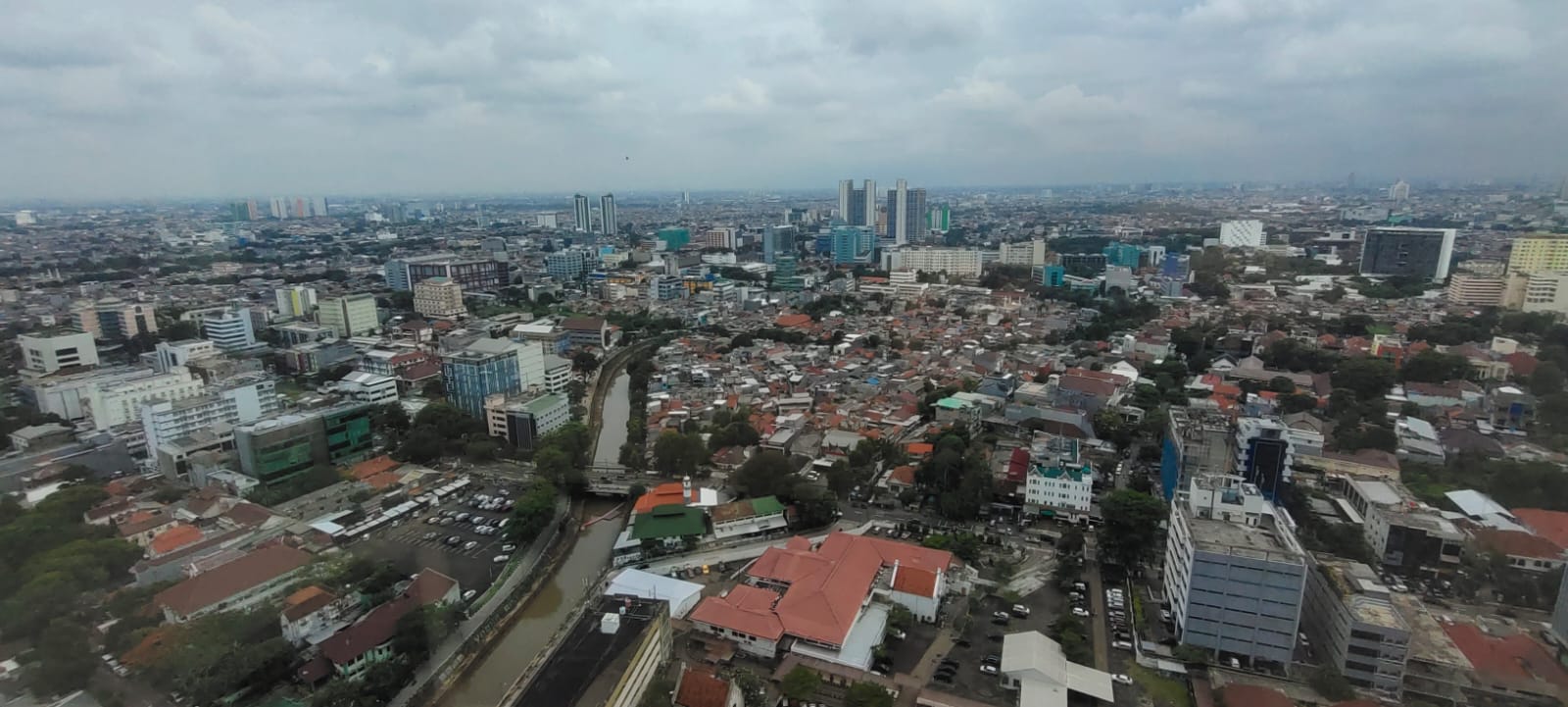 Dijual/Disewa apartemen Menteng Park type studio furnished