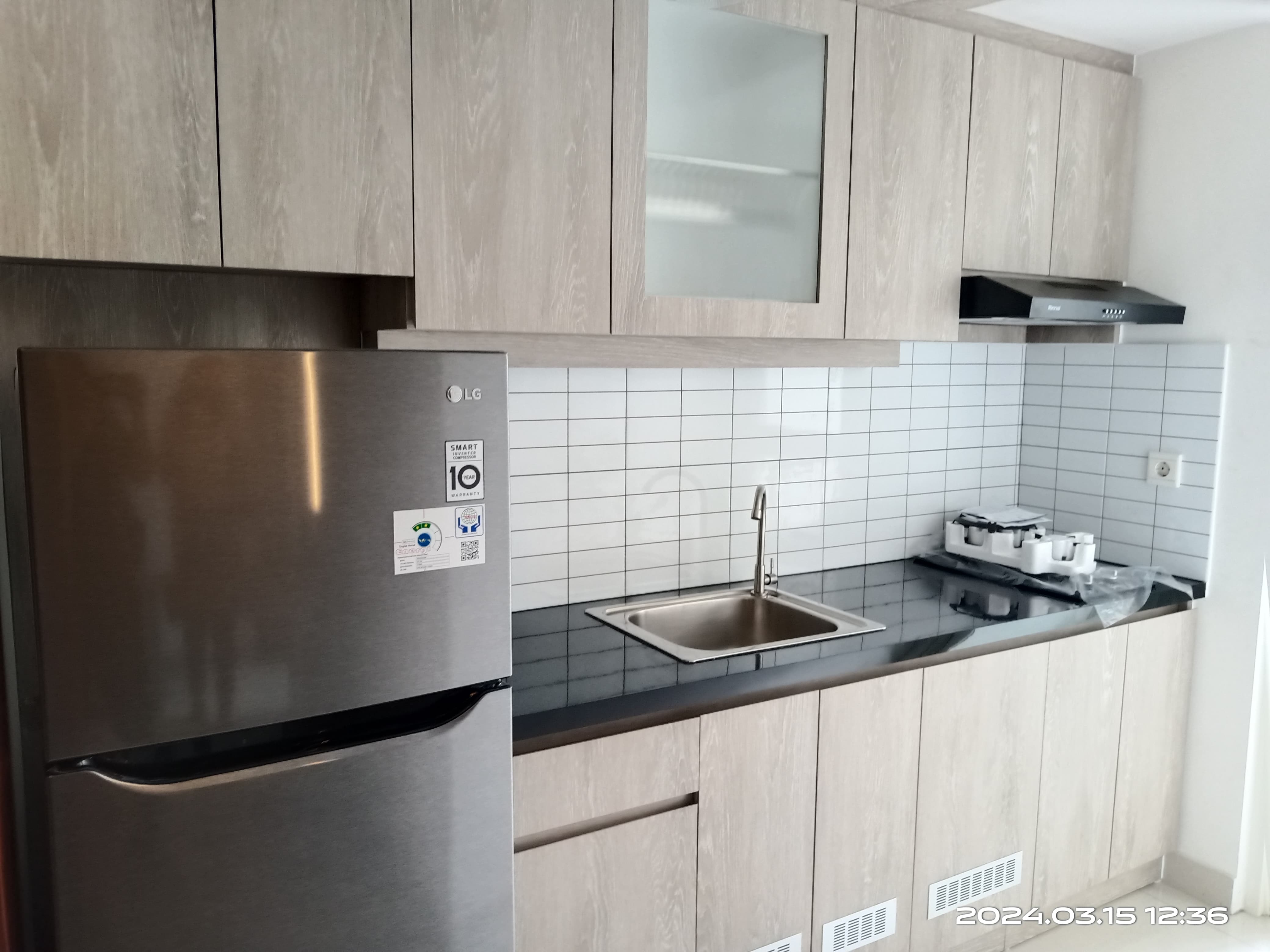 Disewa apartemen The Kensington Tower Clifford 1BR furnished