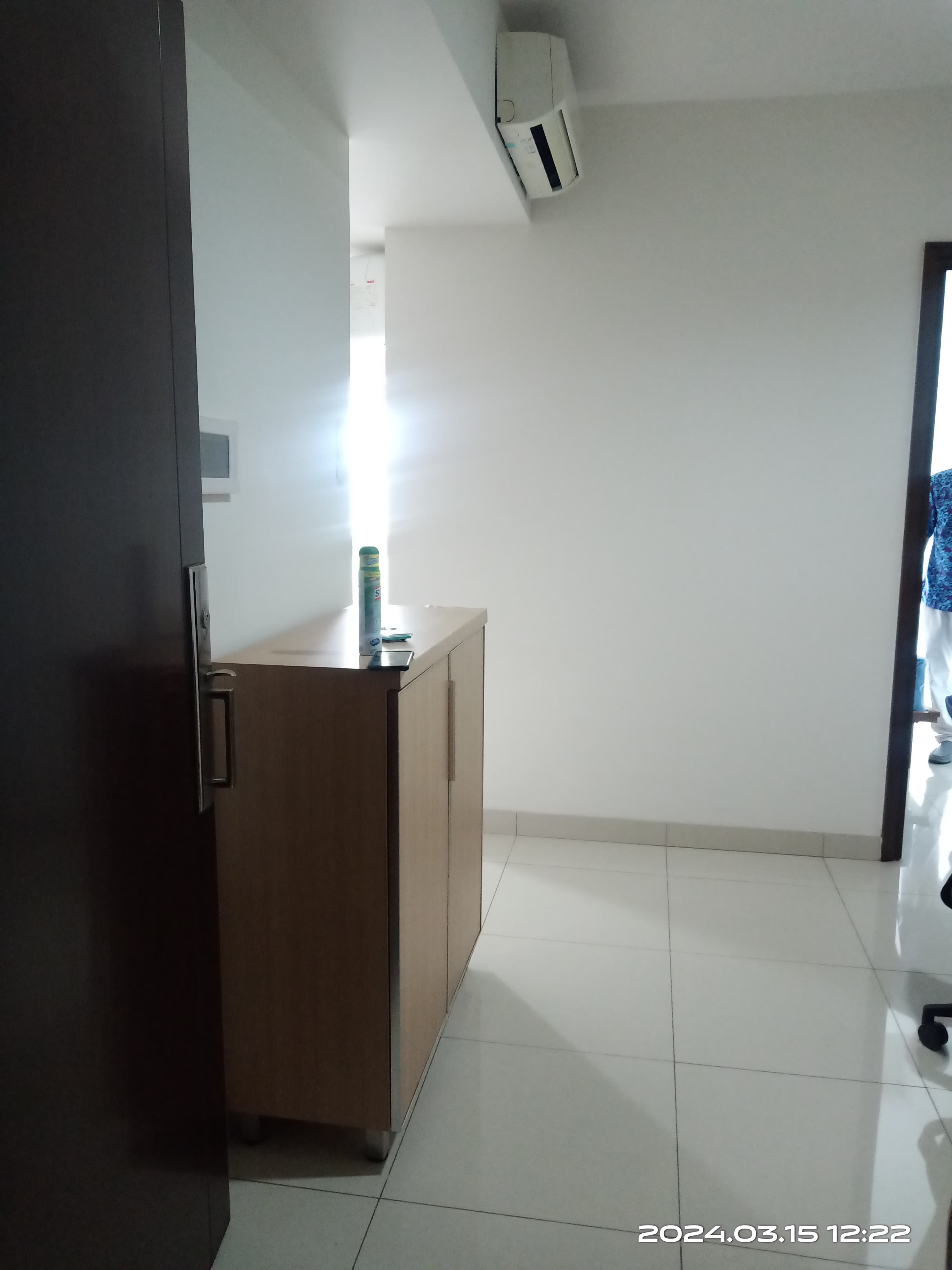 Disewa apartemen The Kensington Tower Dallington 1BR siaphuni