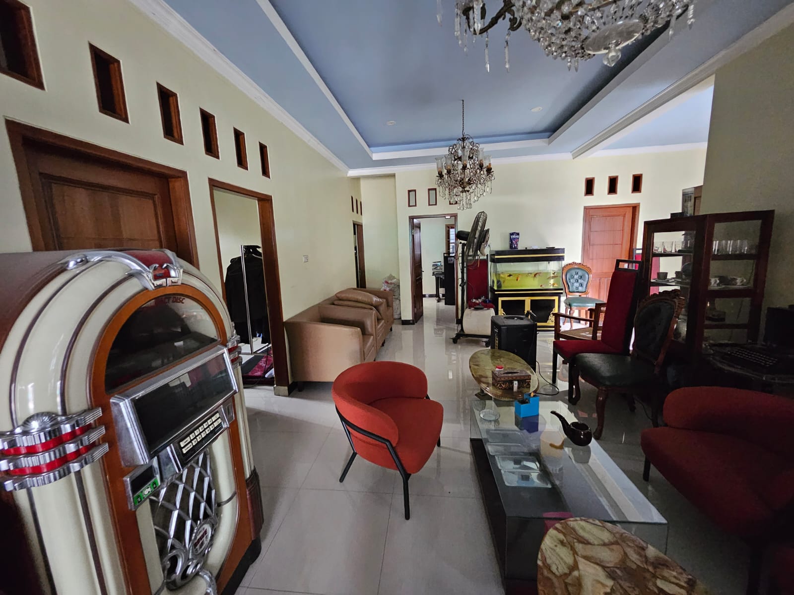 DIJUAL CEPAT  SIAP HUNI RUMAH TEMPAT USAHA SHM JAKARTA TIMUR