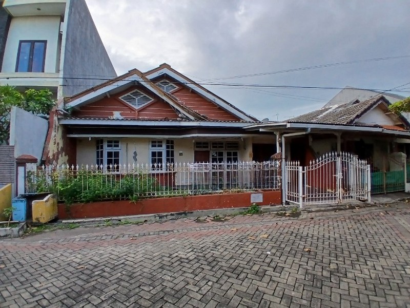 Murah Jual Rumah hitung Tanah SHM di Nirwana Eksekutif, Surabaya
