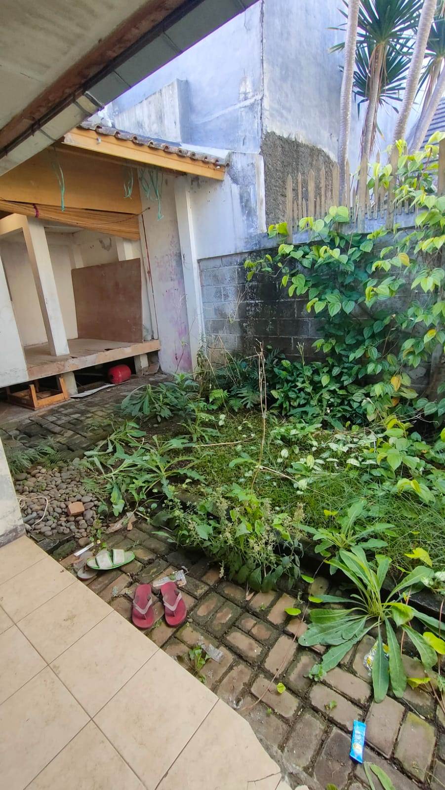 Disewakan Rumah Di Sariwangi Atas