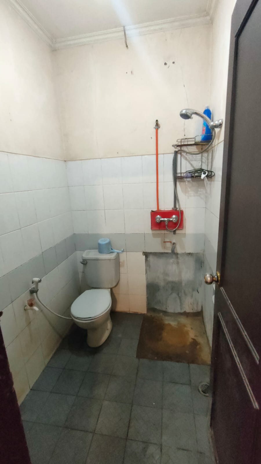 Disewakan Rumah Di Sariwangi Atas