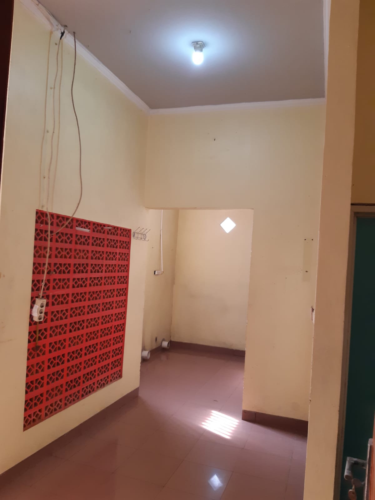 Dijual rumah dekat masjid di Cempaka Baru, Kemayoran, Jakarta