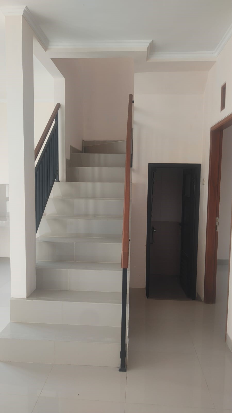 Rumah Minimalis Modern Harga Mulai Rp. 1,2 M di Buah Batu Bdg