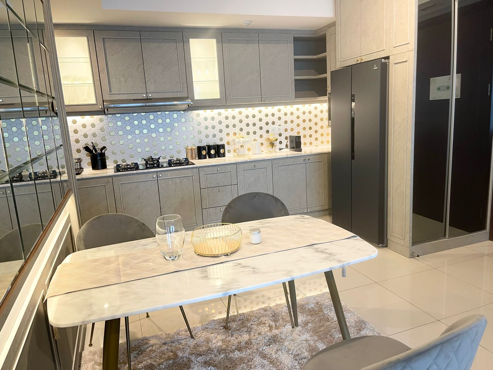 Dijual Apartemen The Kensington Royal Suits   Kelapa Gading