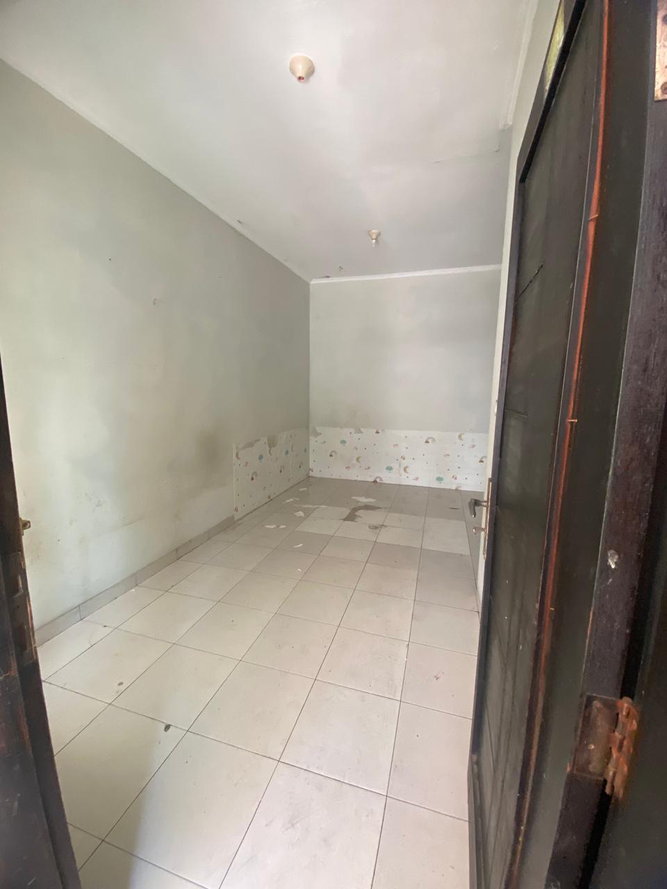 Rumah murah lokasi elit area dekat Batununggal