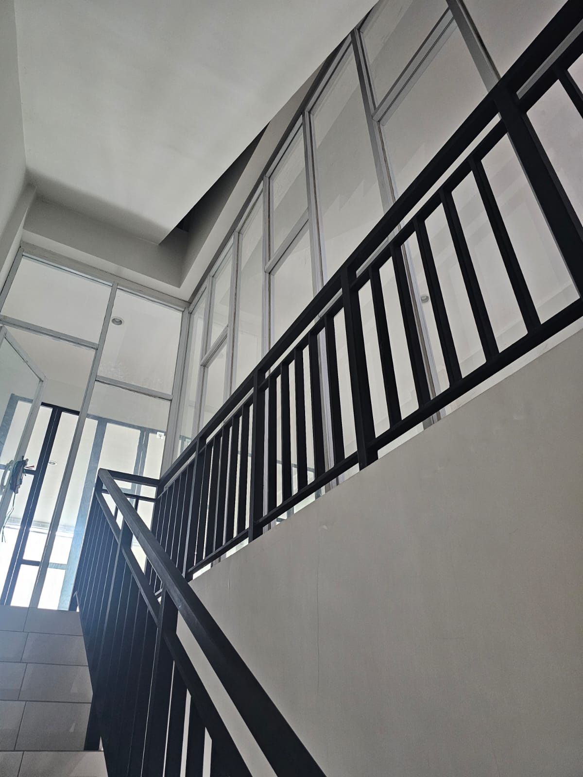 Dijual ruko Burgundy Sumarecon Bekasi Jl. Raya Perjuangan