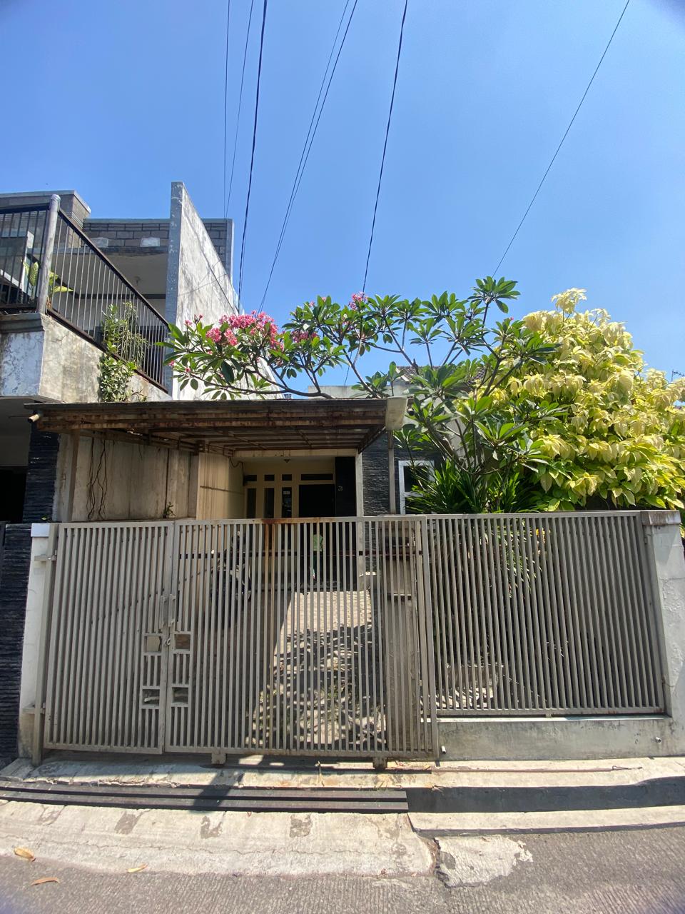 Rumah murah lokasi elit area dekat Batununggal