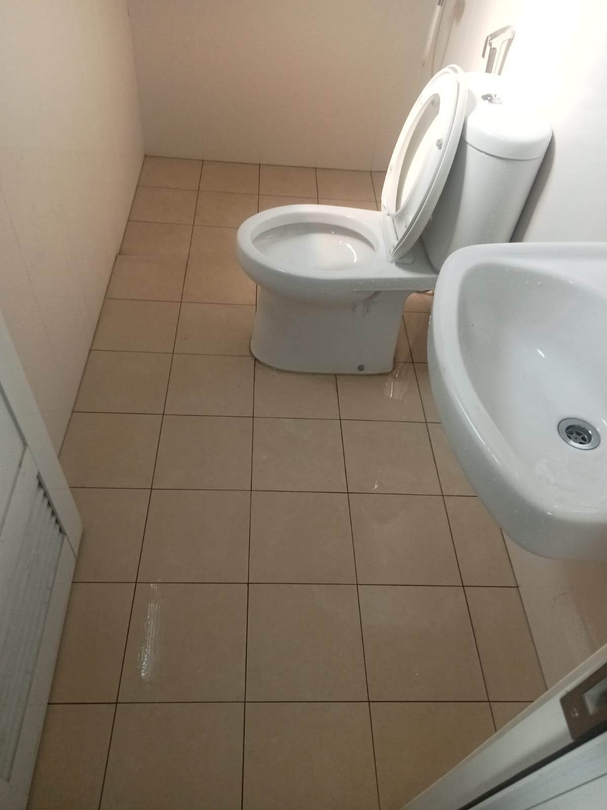 Dijual ruko Burgundy Sumarecon Bekasi Jl. Raya Perjuangan