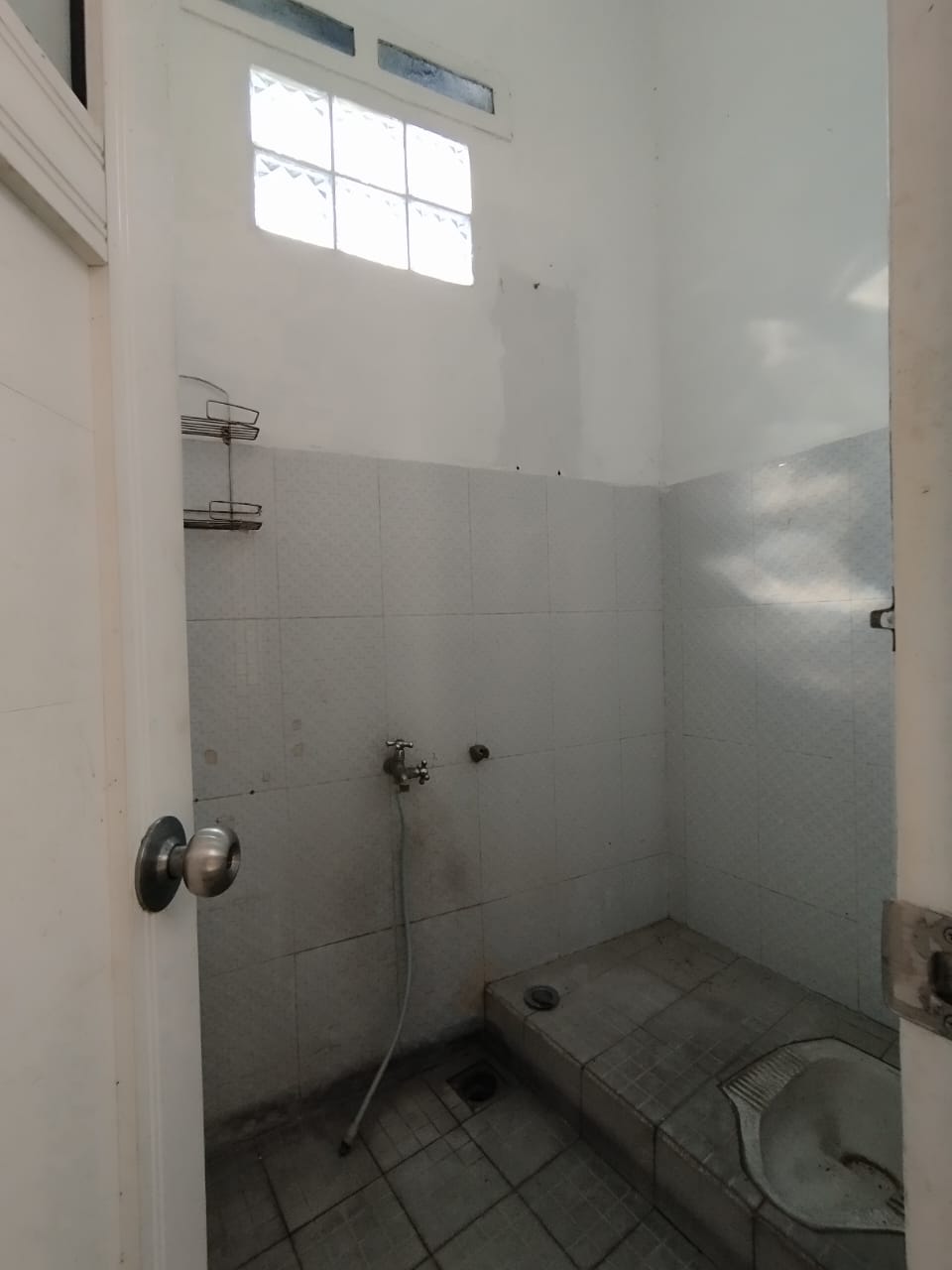 Rumah di Cisaranten Kulon – Nyaman dan Aman untuk Keluarga