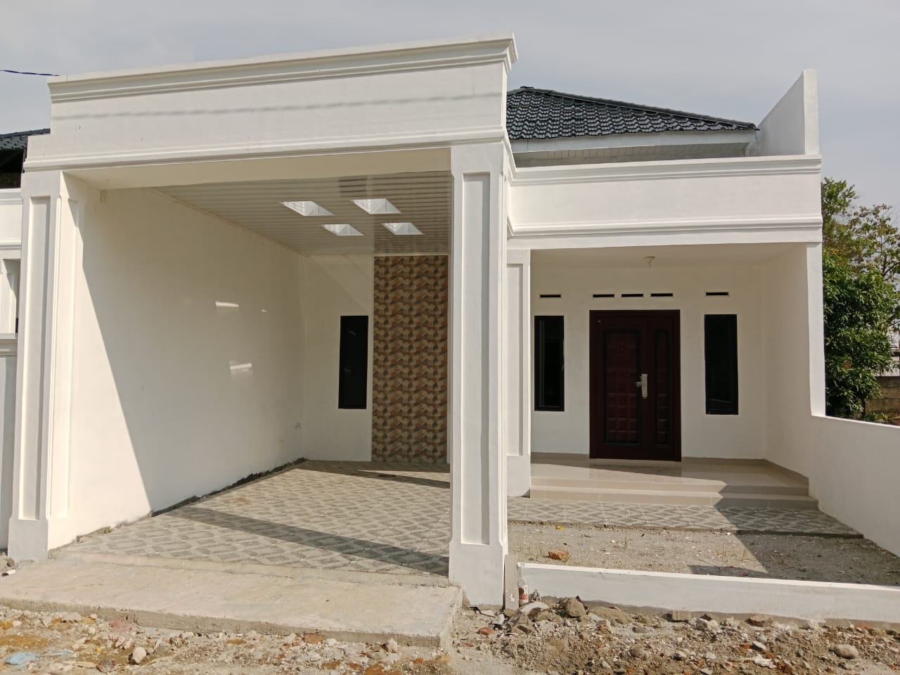Rumah exclusive modern dijual murah dikawasan setiabudi