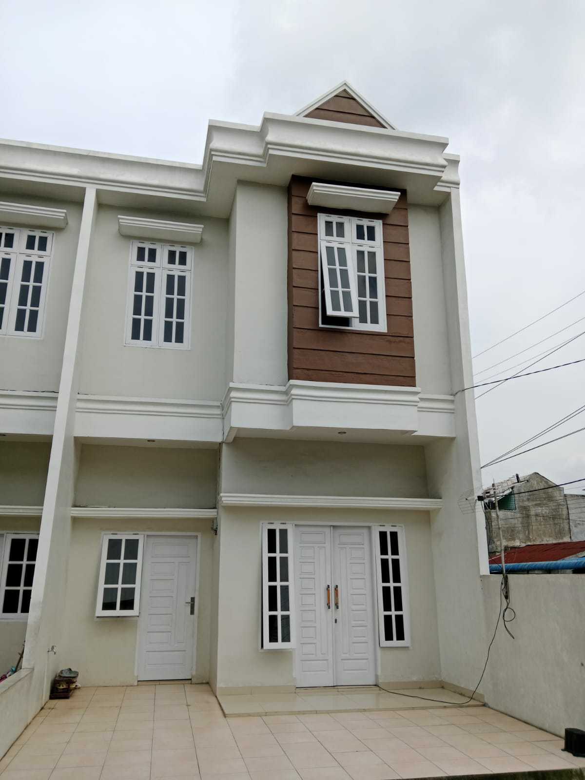 Rumah 2 lantai siap huni dikawasan amplas