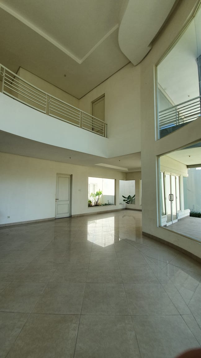 Rumah Minimalis Baru Gress Dian Istana Park Avenue