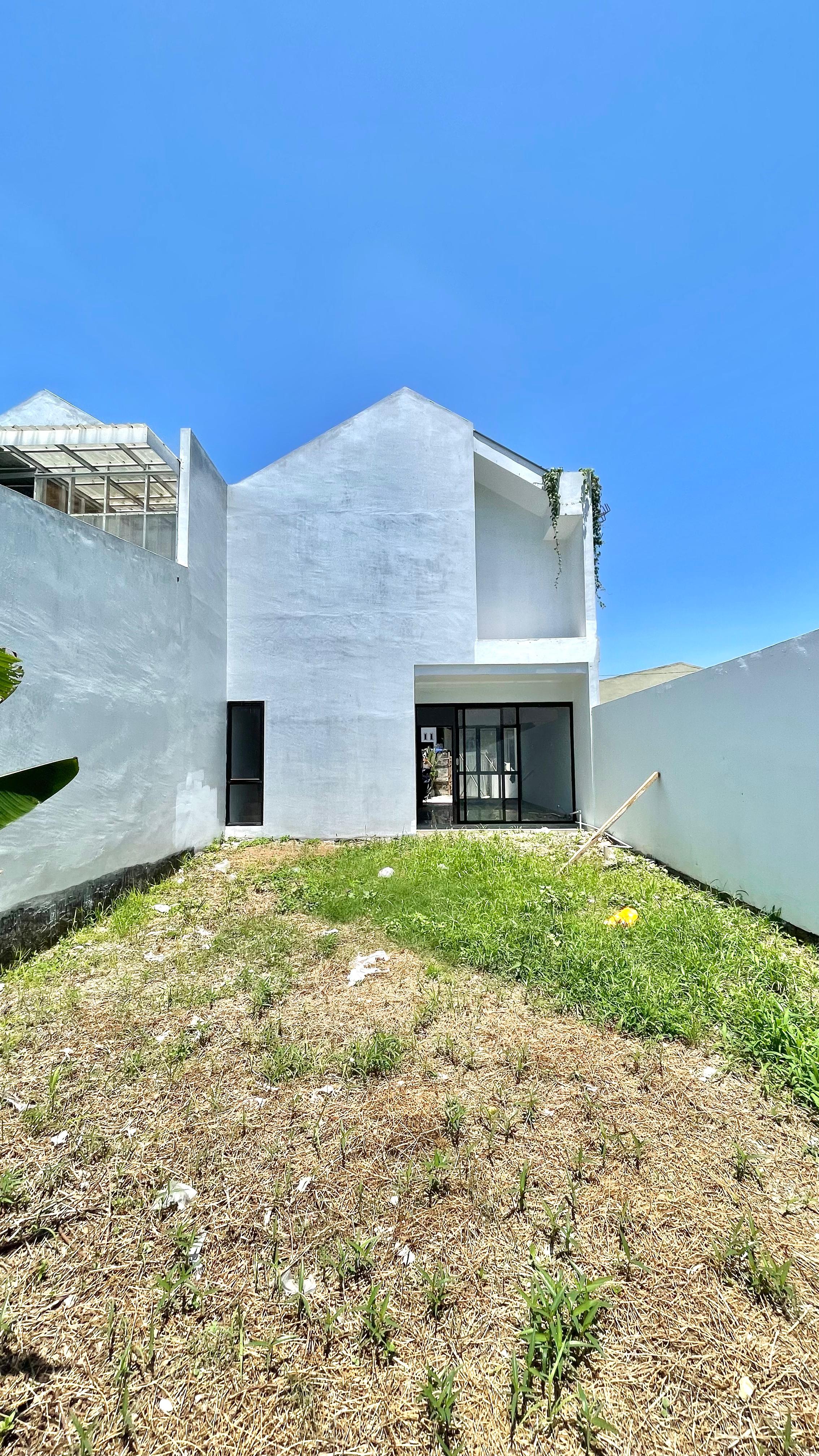 Rumah ready 2 lantai kawasan flamboyan