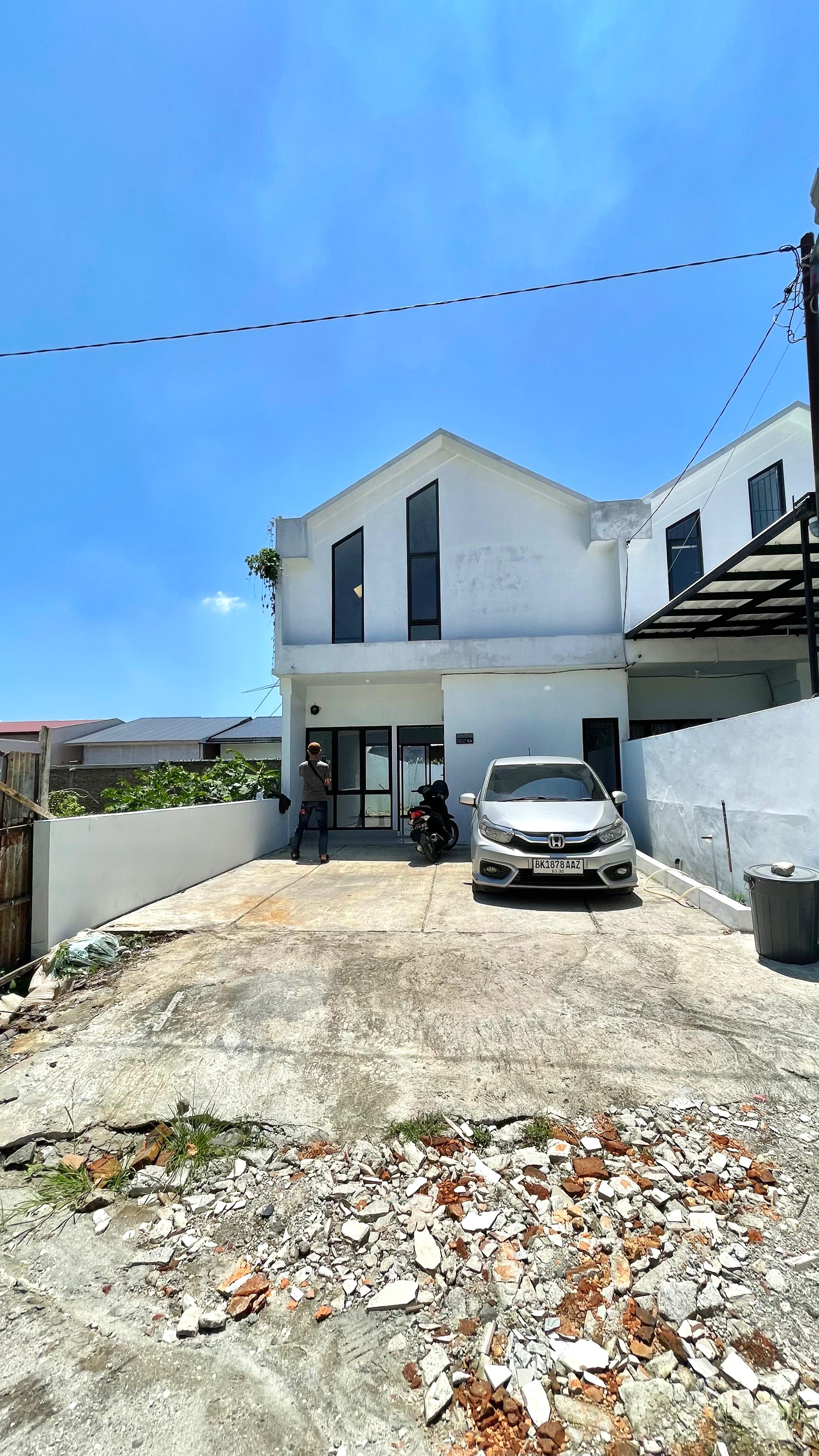 Rumah ready 2 lantai kawasan flamboyan