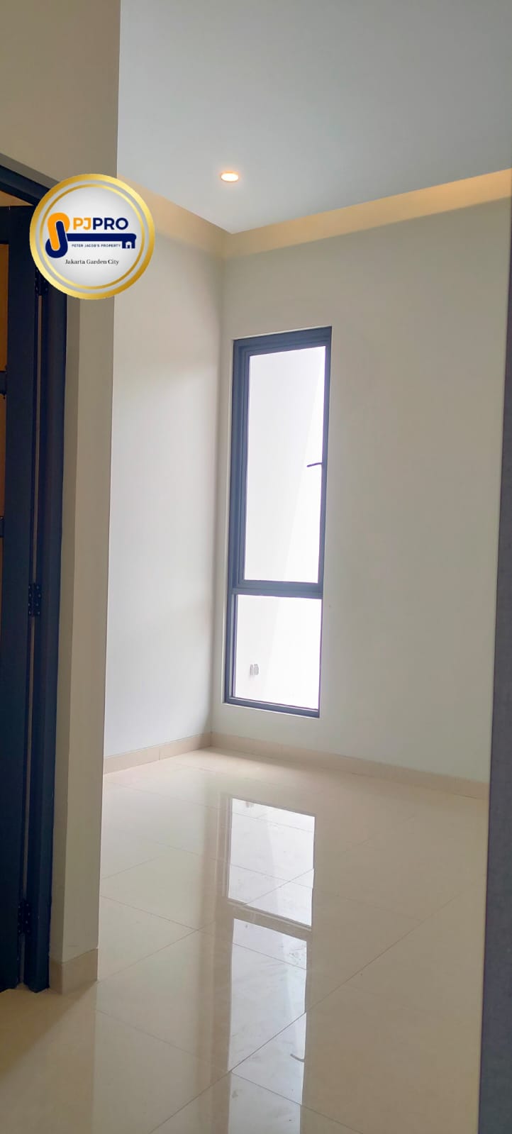 Dijual Rumah Cantik Siaphuni di Cluster Madrid Cibubur