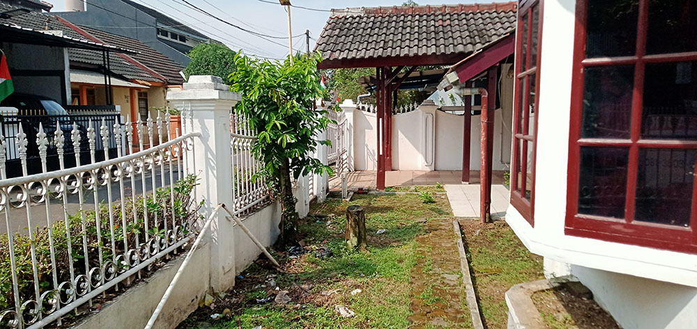 Rumah Gaya Eropa Klasik di Antapani Bandung