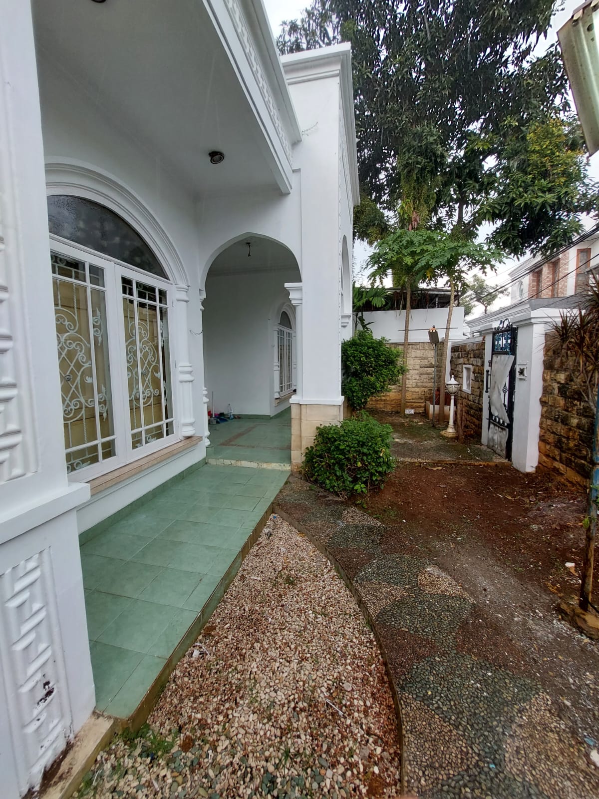 Dijual rumah di Rawa Simprug, Grogol Selatan, Kebayoran Lama