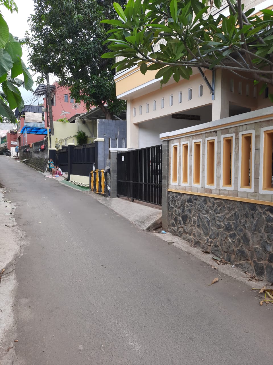 Dijual rumah di Susukan, Ciracas, Jakarta Timur