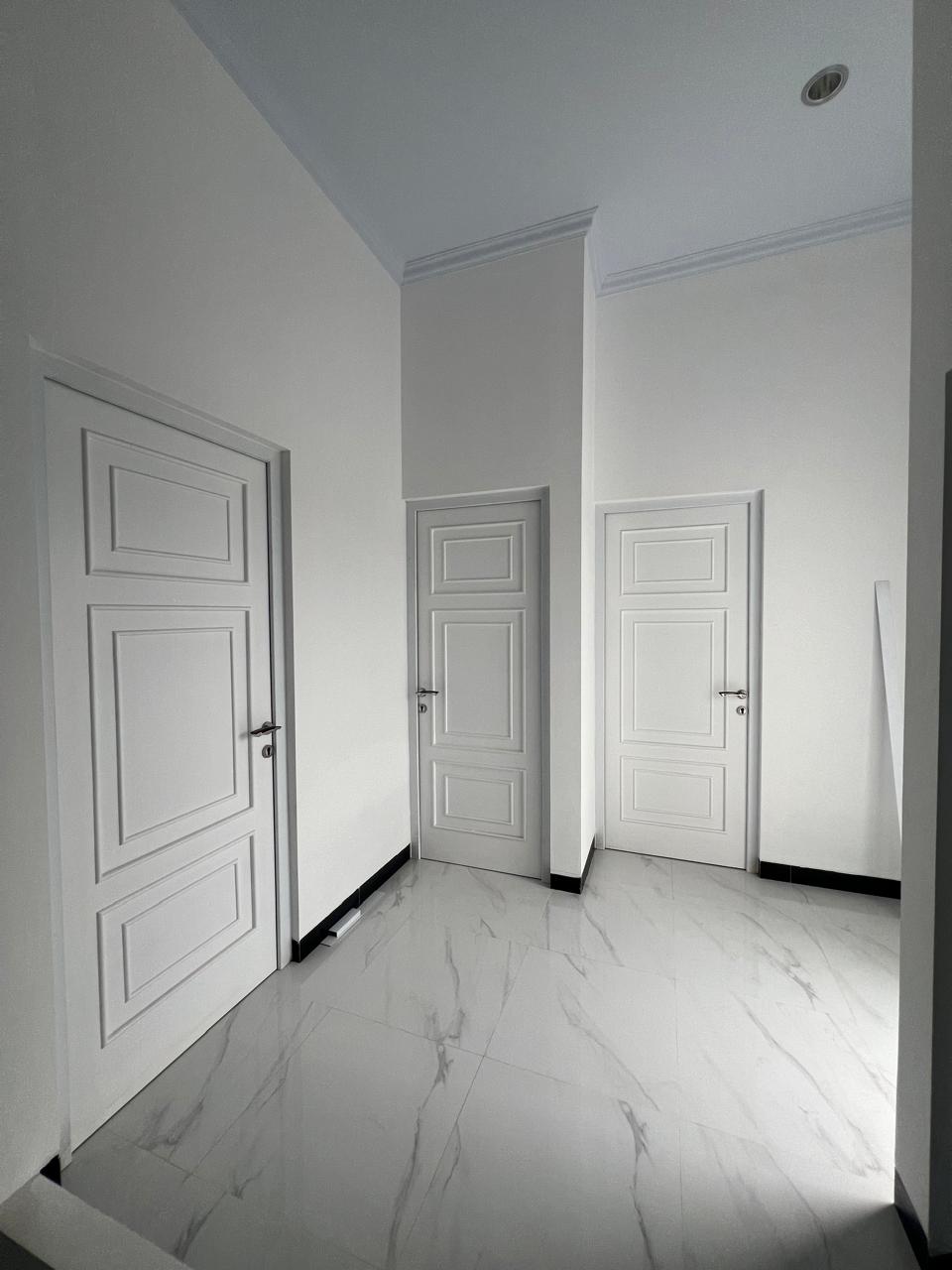 Dijual rumah cluster baru klasik di Kelapa Dua Wetan, Ciracas