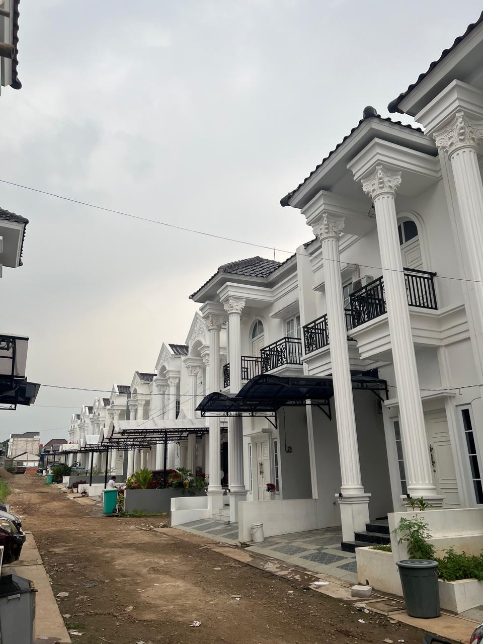 Dijual rumah cluster baru klasik di Kelapa Dua Wetan, Ciracas