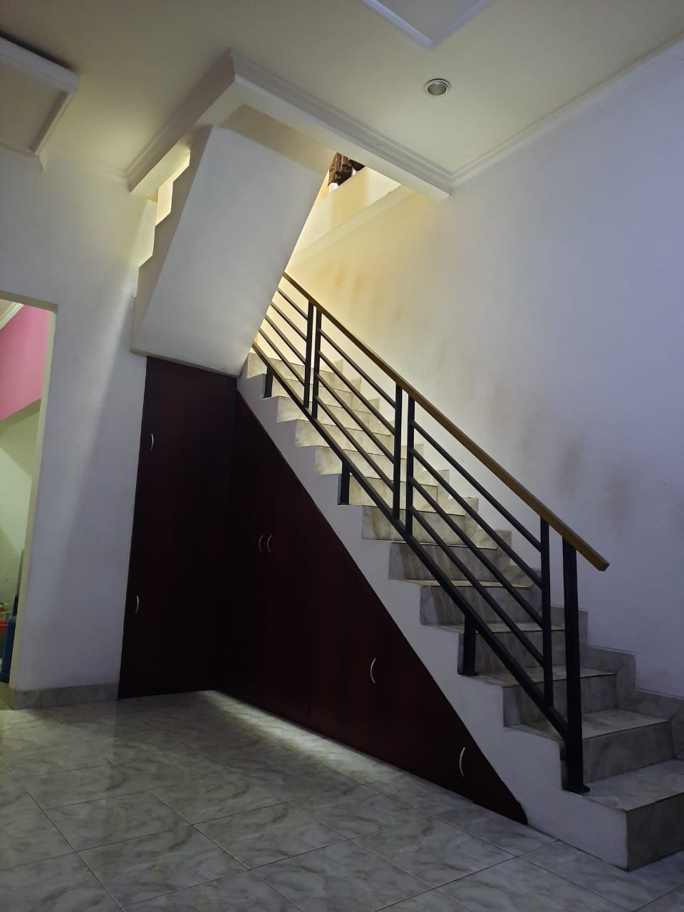 Dijual rumah di Susukan, Ciracas, Jakarta Timur