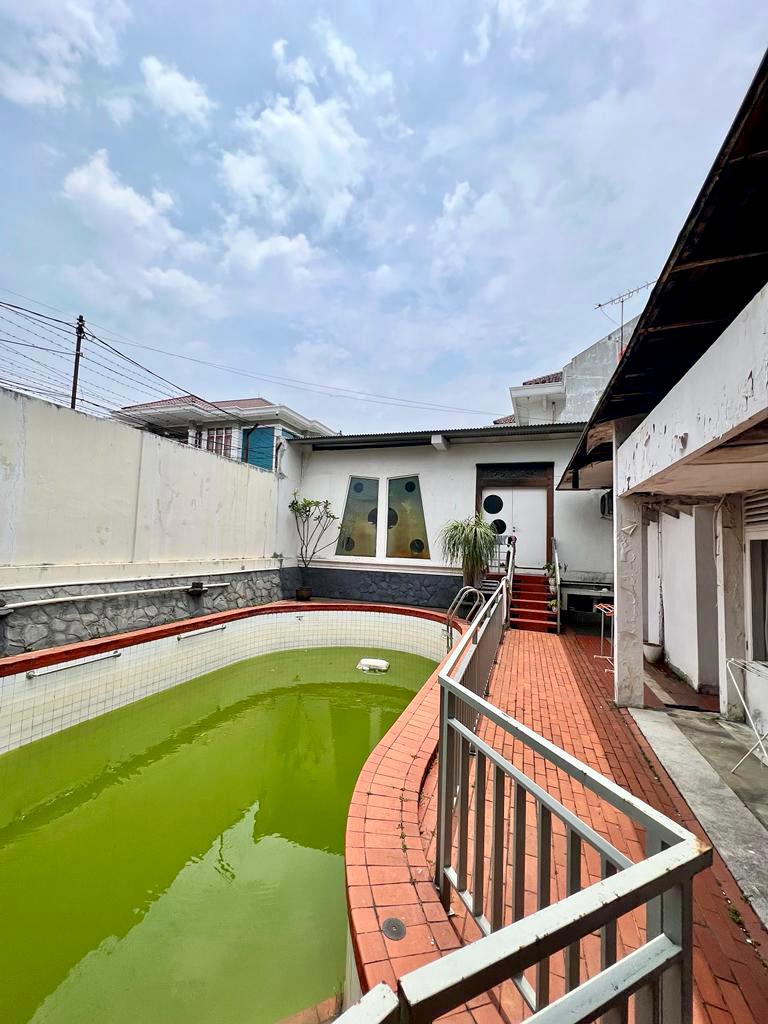 Dijual rumah lama  dan rumah kost 18 kamar di Cilandak