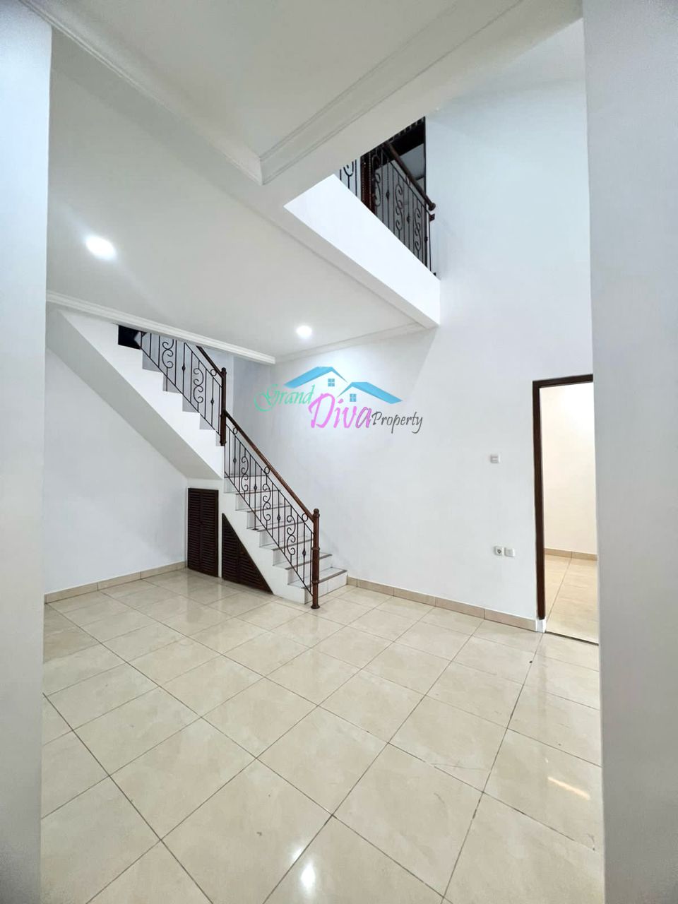 RUMAH BARU RENOVASI DI PERUMAHAN TAMAN GALAXY JL. PULOSIRIH