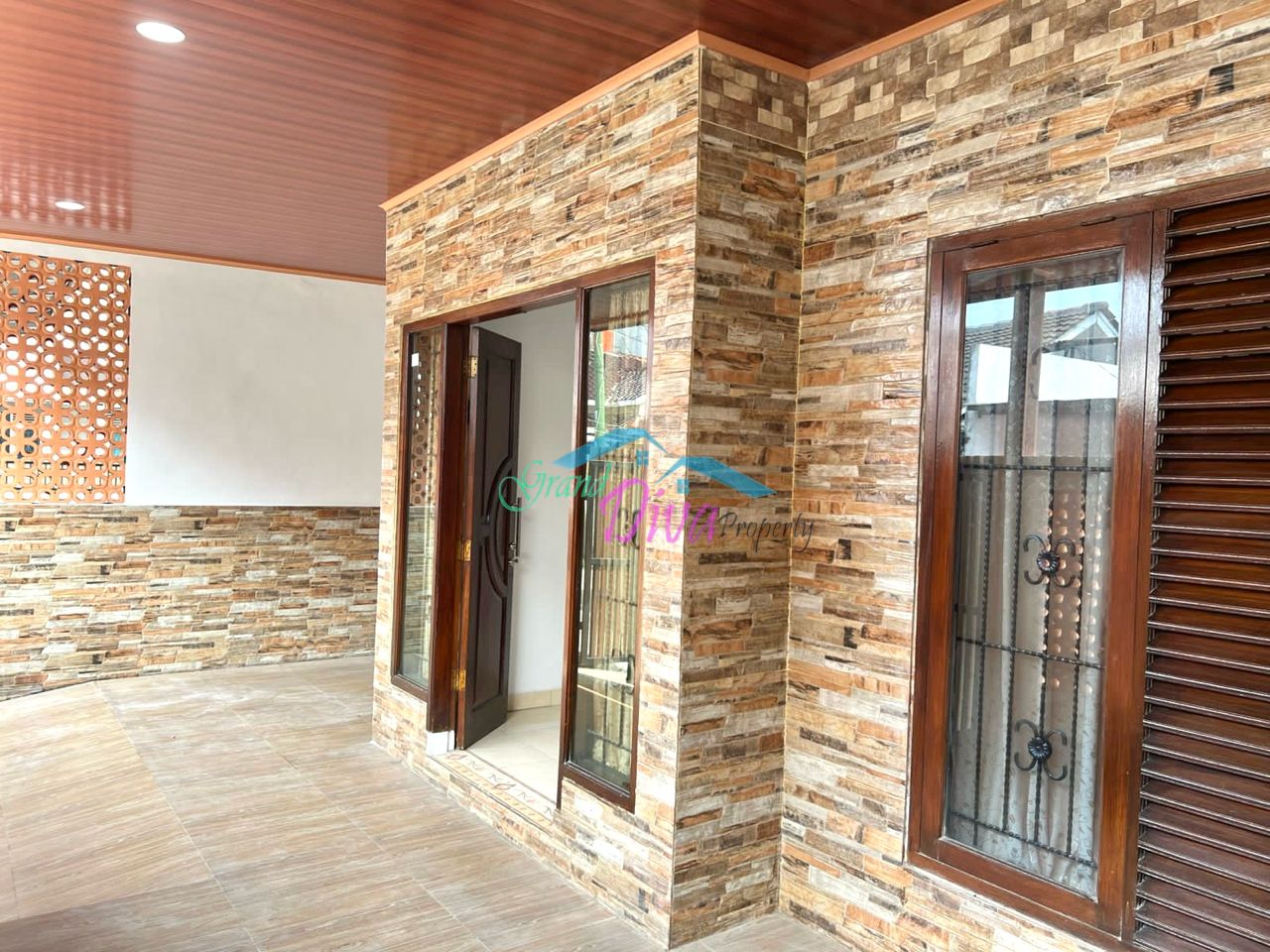 RUMAH BARU RENOVASI DI PERUMAHAN TAMAN GALAXY JL. PULOSIRIH