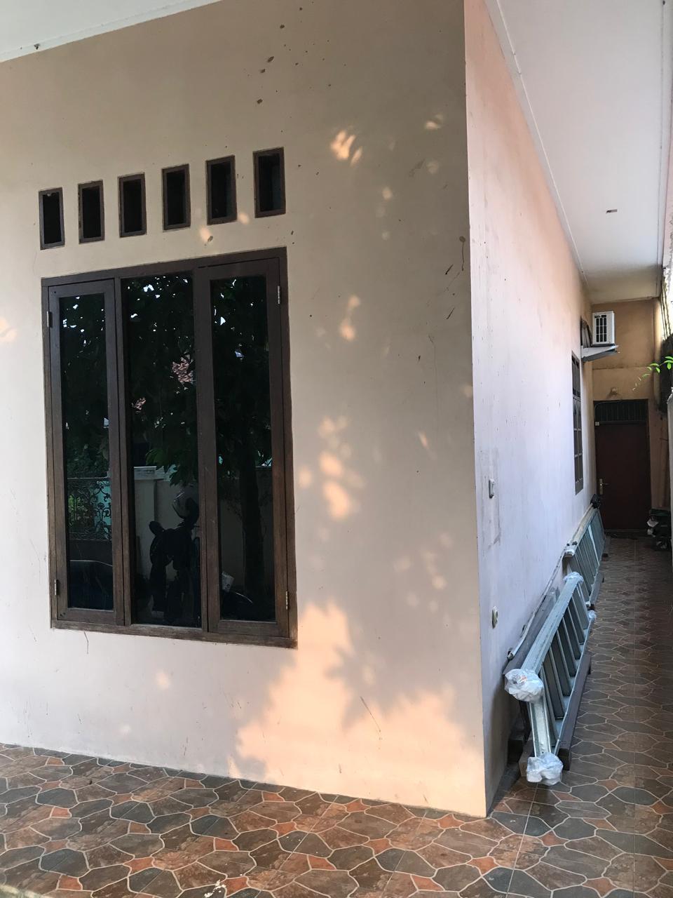 Dijual rumah dalam gang motor di area Cempaka Baru, Kemayoran