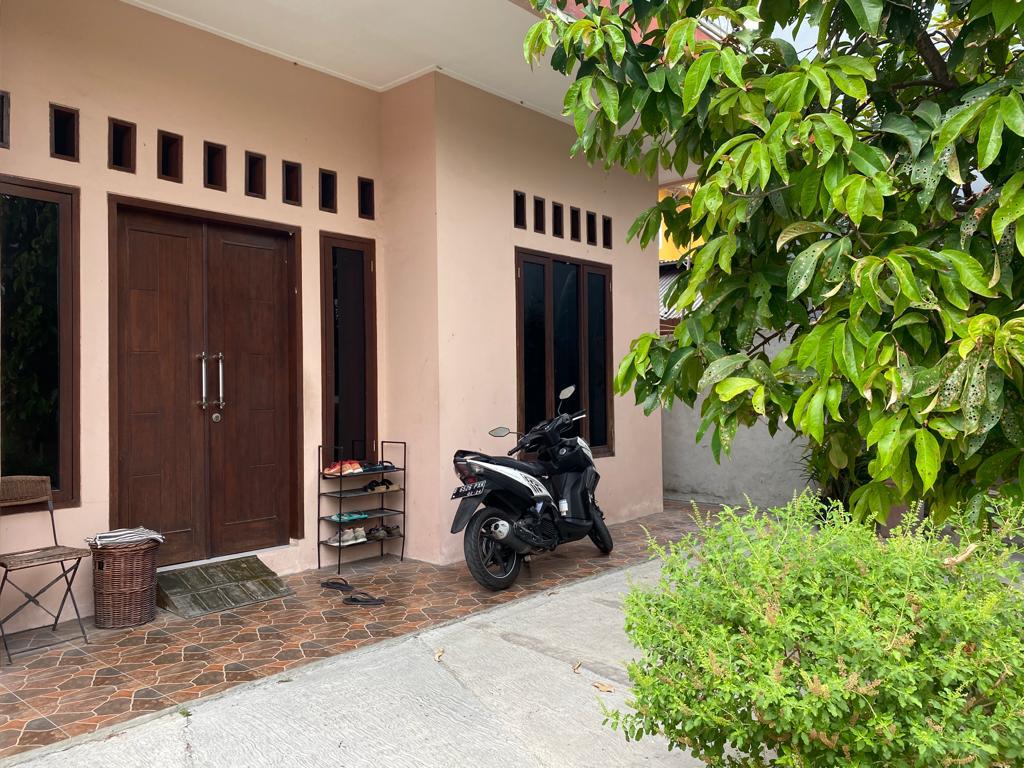 Dijual rumah dalam gang motor di area Cempaka Baru, Kemayoran