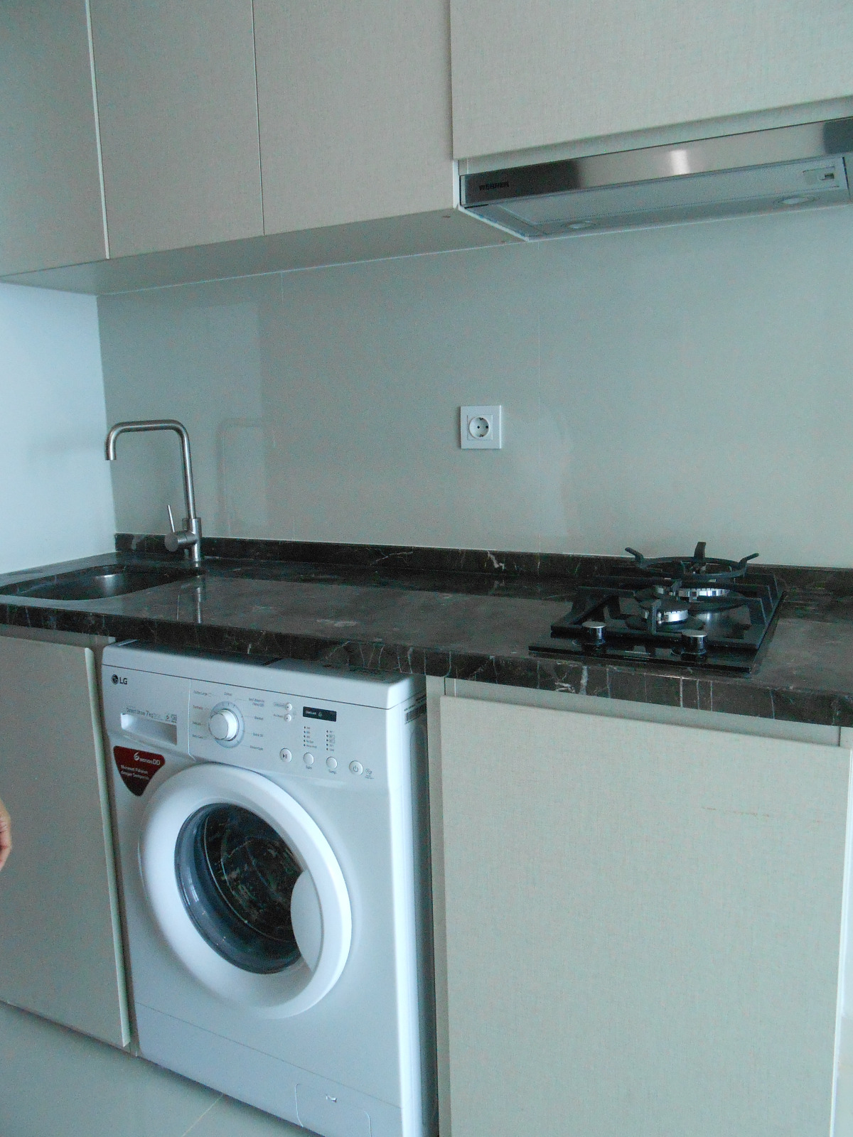 Dijual Apartemen Studio Puri Mansion Apartemen Kembangan Selatan