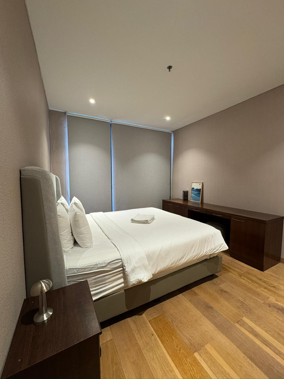 Dijual Cepat Apartemen Izzara 2BR Full Furnished – Lantai 21, Vi