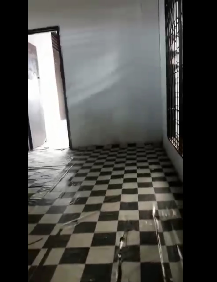 Dijual rumah hitung tanah saja di Rawa Buaya, Cengkareng