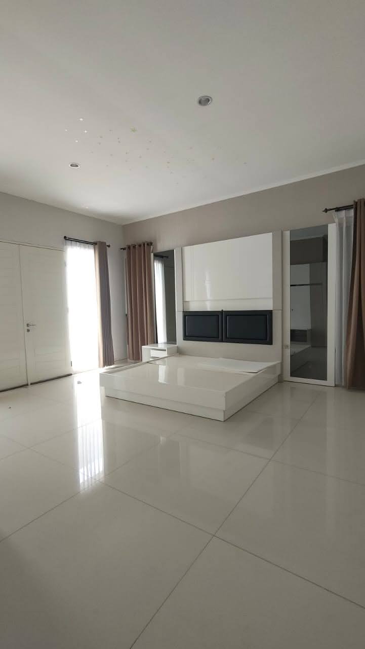 DISEWAKAN Rumah Mewah FURNISH BUKIT TELAGA GOLF Citraland