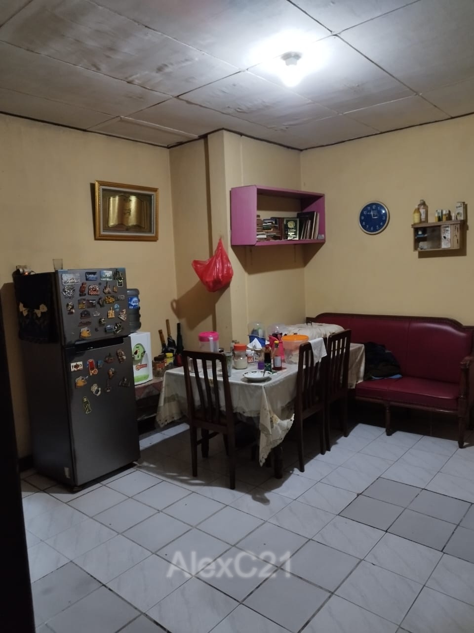 Dijual Rumah 2 Lantai dan Kontrakan 1 Pintu termurah di Ceger