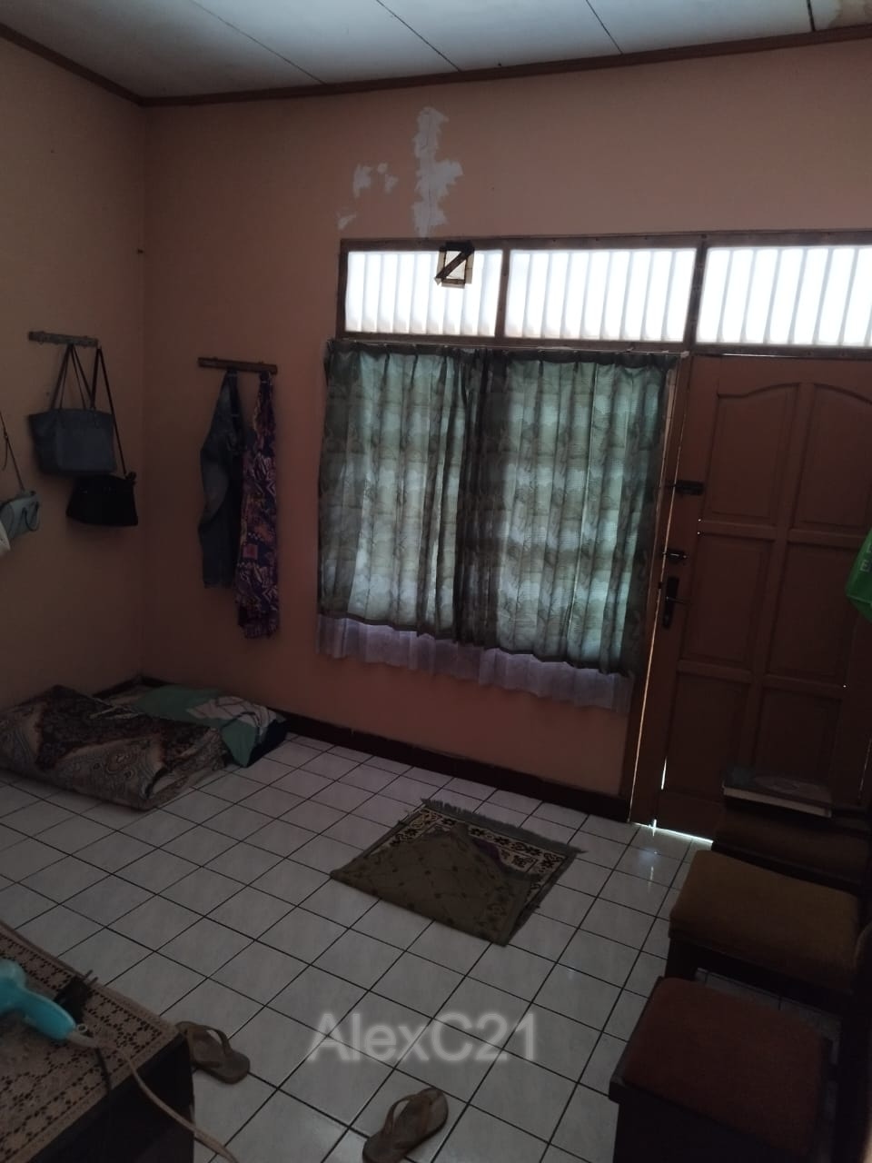 Dijual Rumah 2 Lantai dan Kontrakan 1 Pintu termurah di Ceger