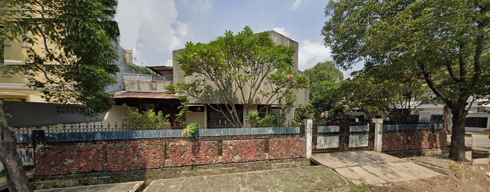 Dijual rumah lama luas di Cempaka Putih Timur, Jakarta Pusat