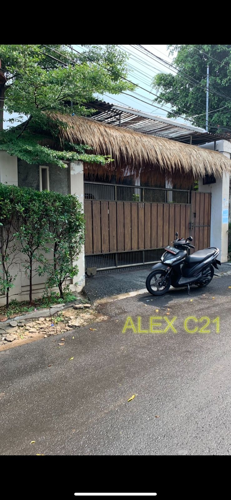 Dijual Rumah dan tanah nyaman asri di Srengseng, Kembangan