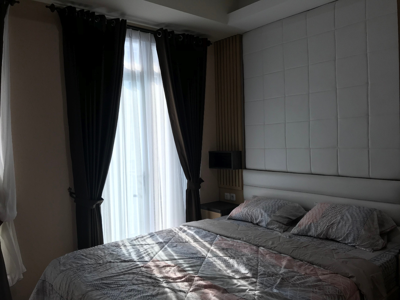 Dijual Apartemen studio Puri Orchard Tower A Samping Gedung OT