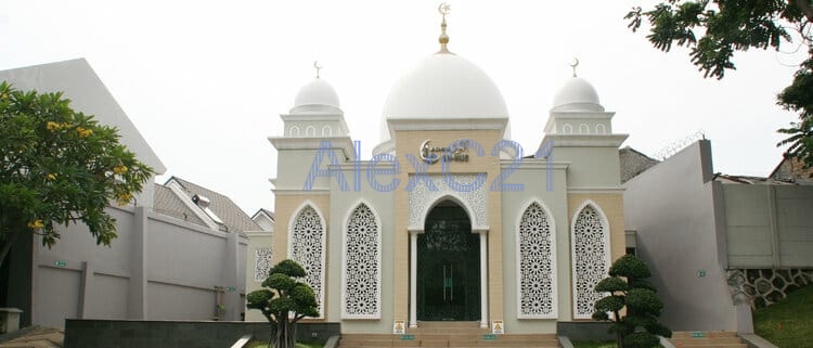 Dijual rumah 2 lantai semi furnished di Premier Terrace, Ciracas