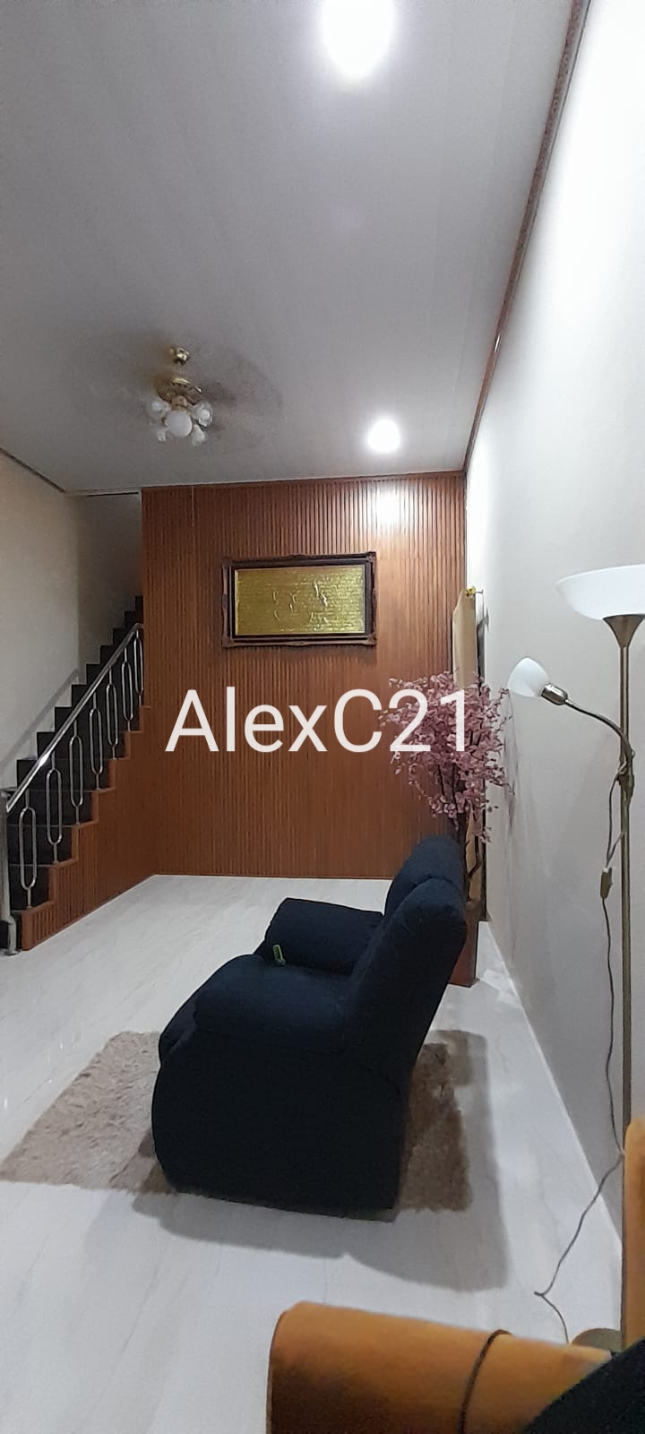 Dijual murah Rumah Hook baru Renovasi  2 Lantai Pondok Betung