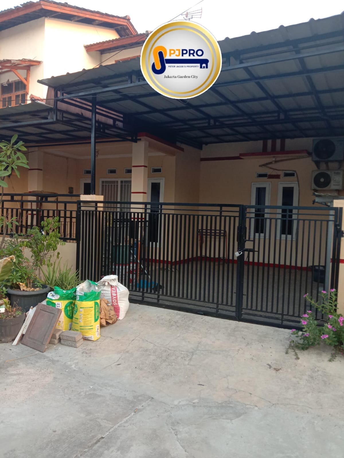 Dijual Rumah dengan Harga Murah di Harapan Indah Jalan Buah-Buah