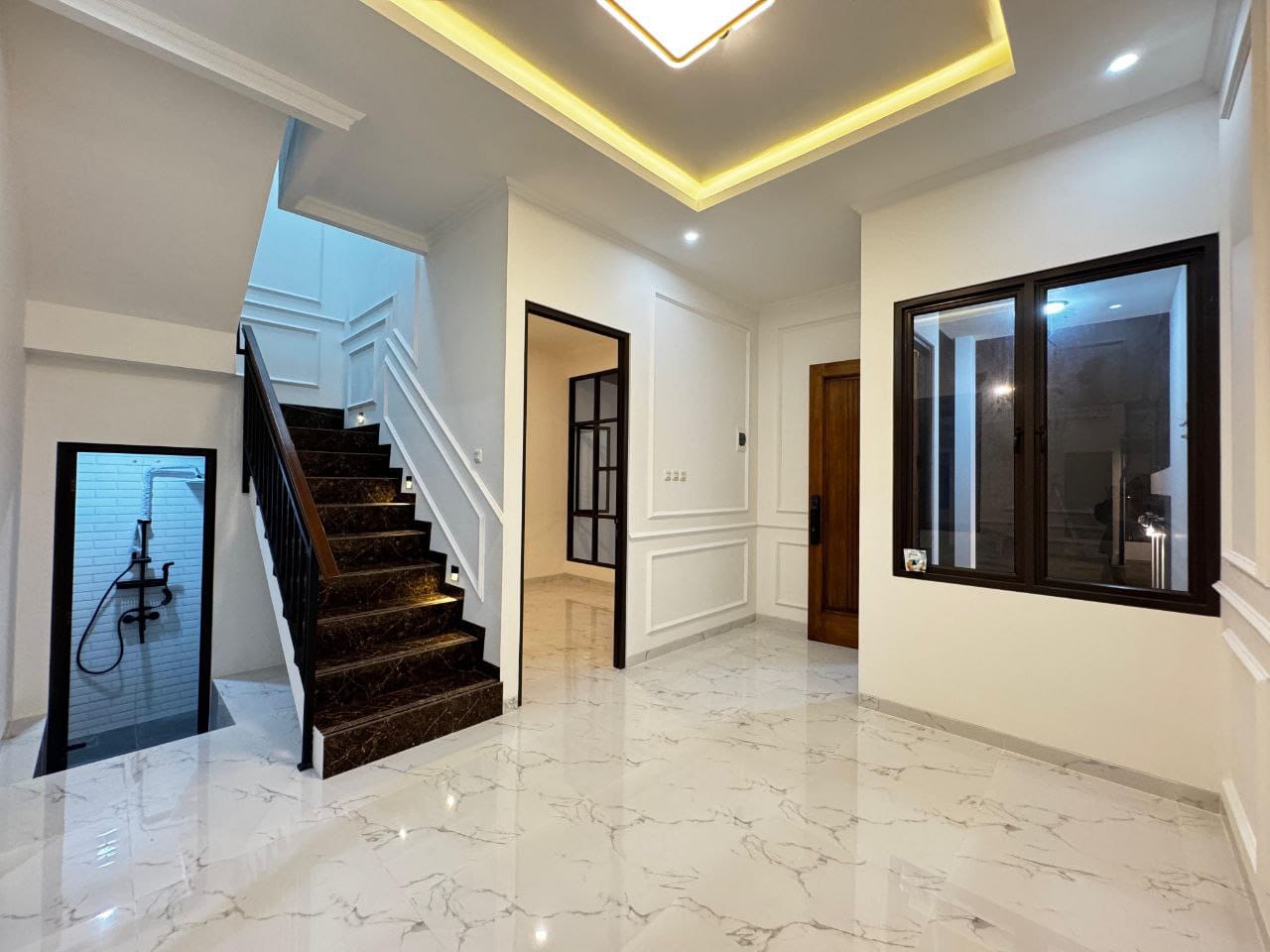 Rumah 2lantai strategis dekat kawasan industri Tambun Bekasi