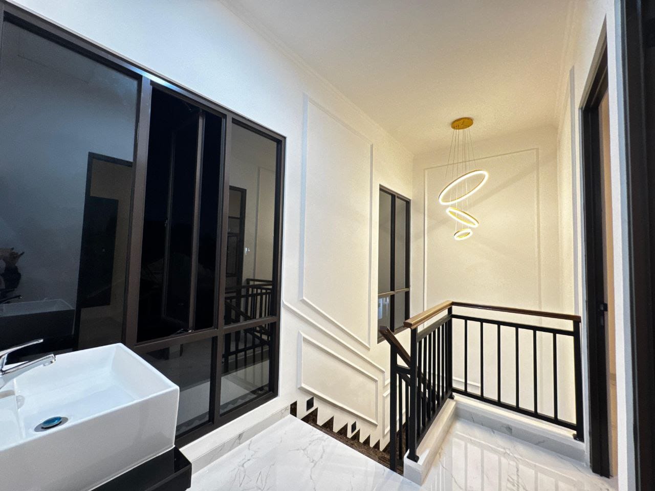 Rumah 2lantai strategis dekat kawasan industri Tambun Bekasi