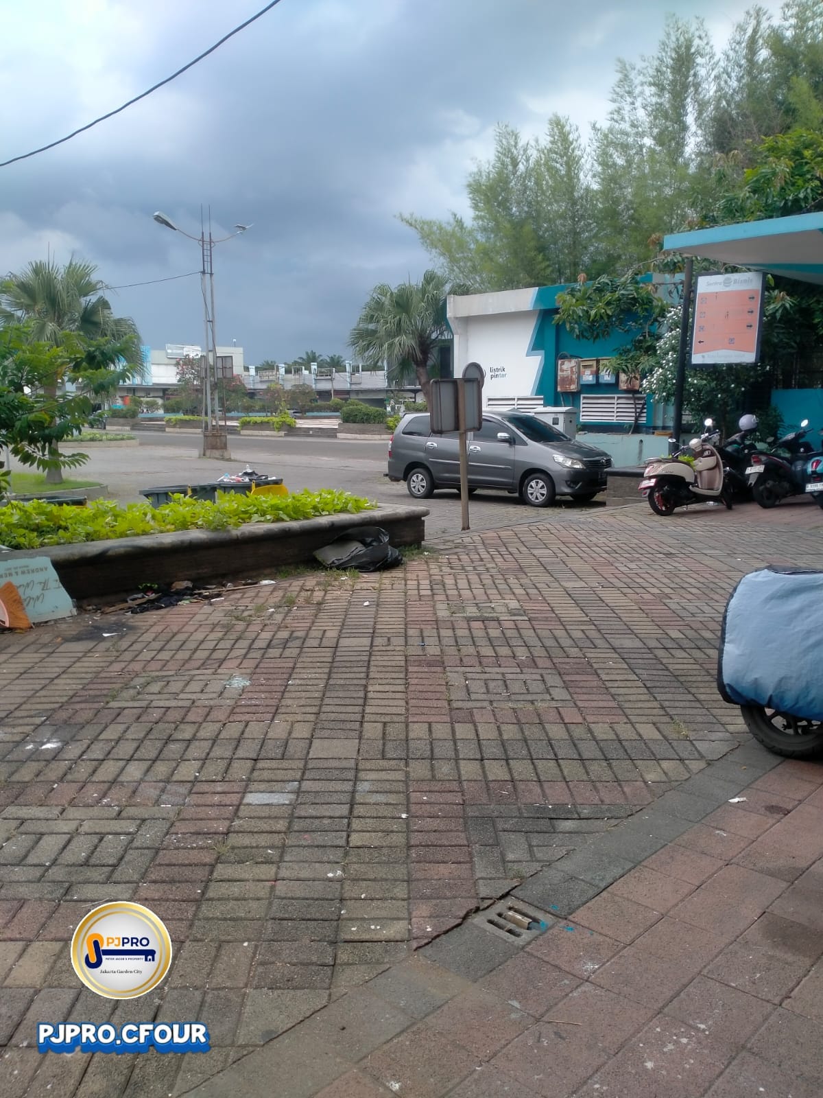 Dijual/Disewa Ruko 1unit dengan Lokasi Terdepan di Harapan Indah