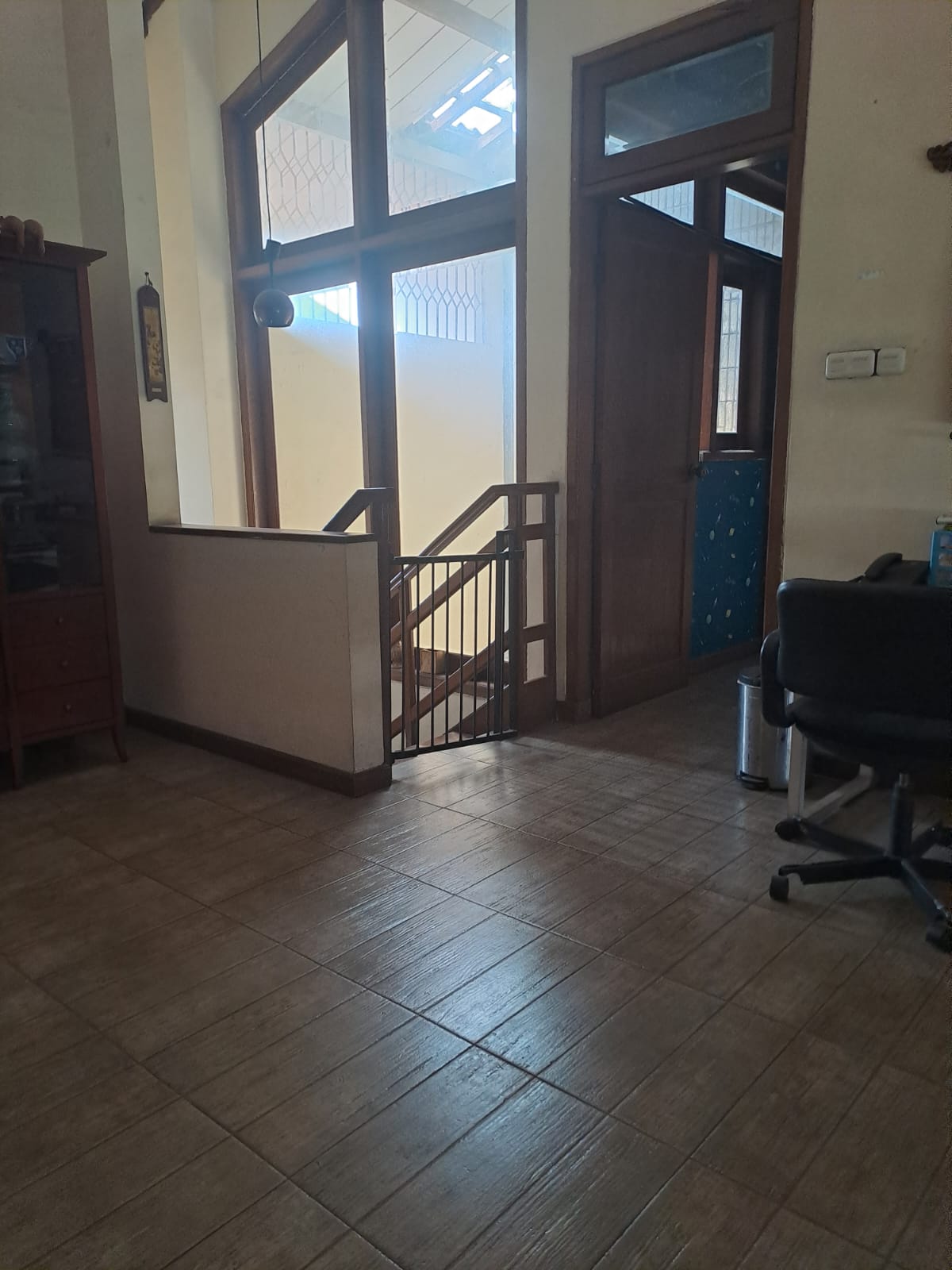 Rumah di lebak bulus dekat stasiun mrt