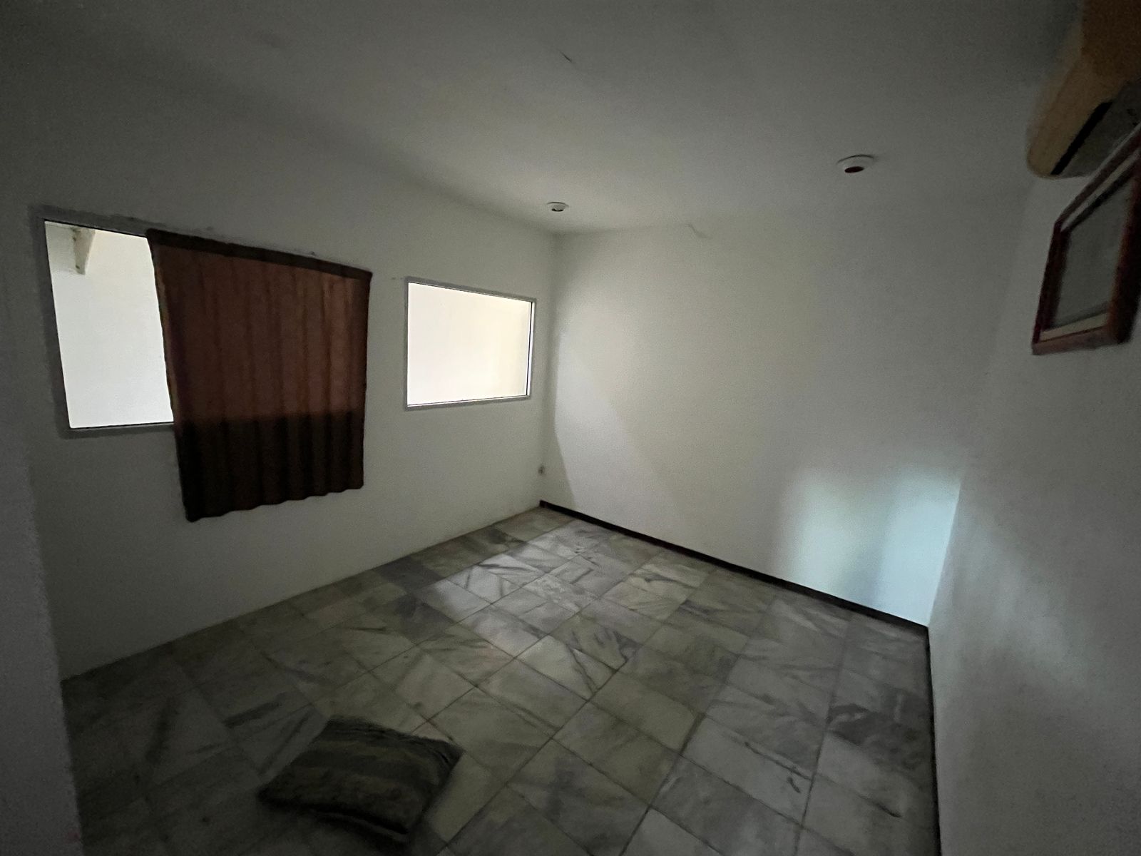 Dijual ruko dalam komplek menghadap jalan besar di area Sunter