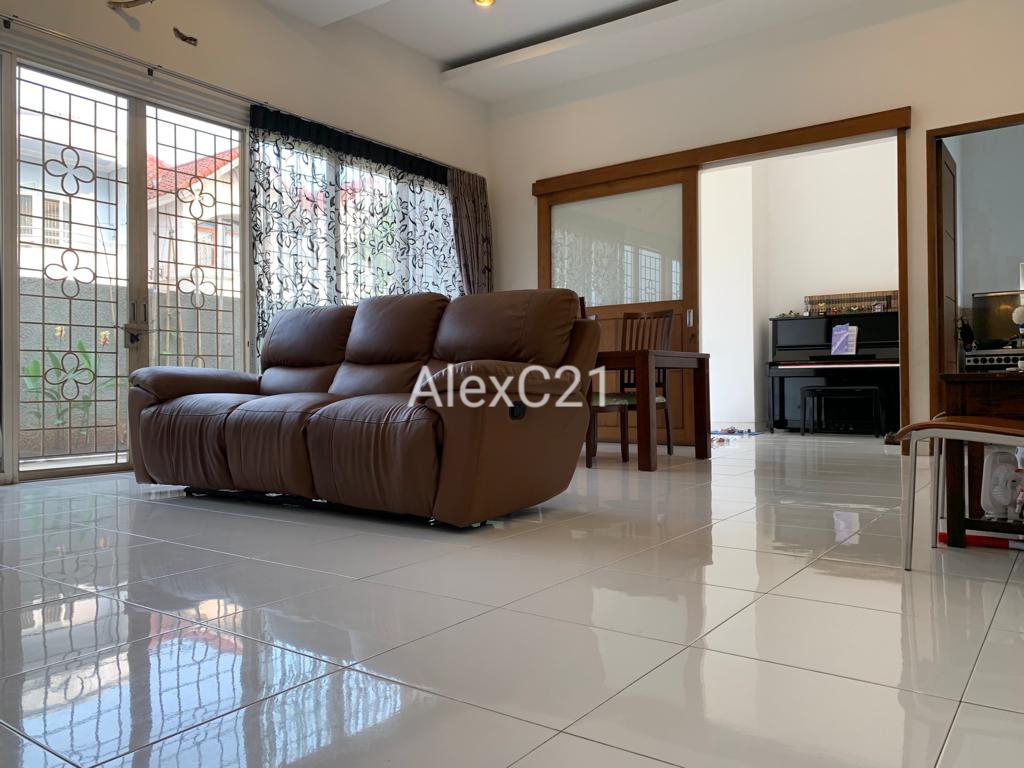 Dijual Rumah di Perum Taman Surya, Pegadungan, Kali Deres